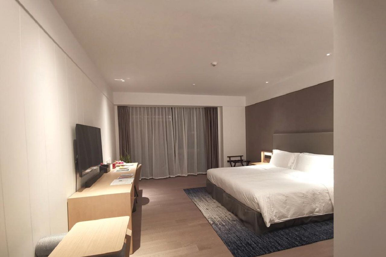 Ascott Raffles City Чунцин Экстерьер фото